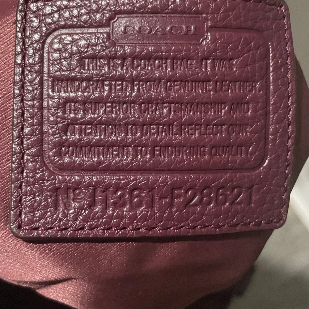 Coach Avery Burgundy Leather Bucket Bag - Picture 4 of 9